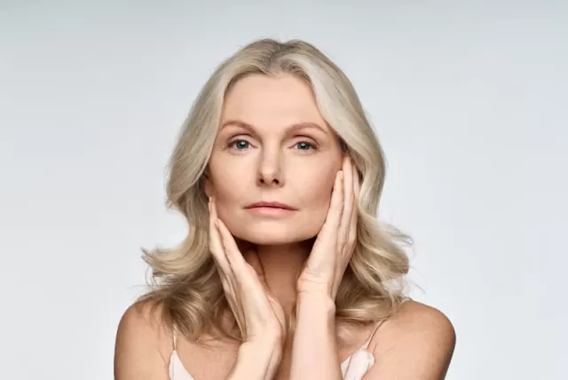 Banish Airplane Skin: Essential Skincare Tips for Jetsetters Everywhere